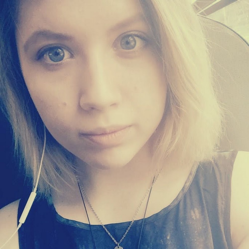 Meet your Posher, Jena